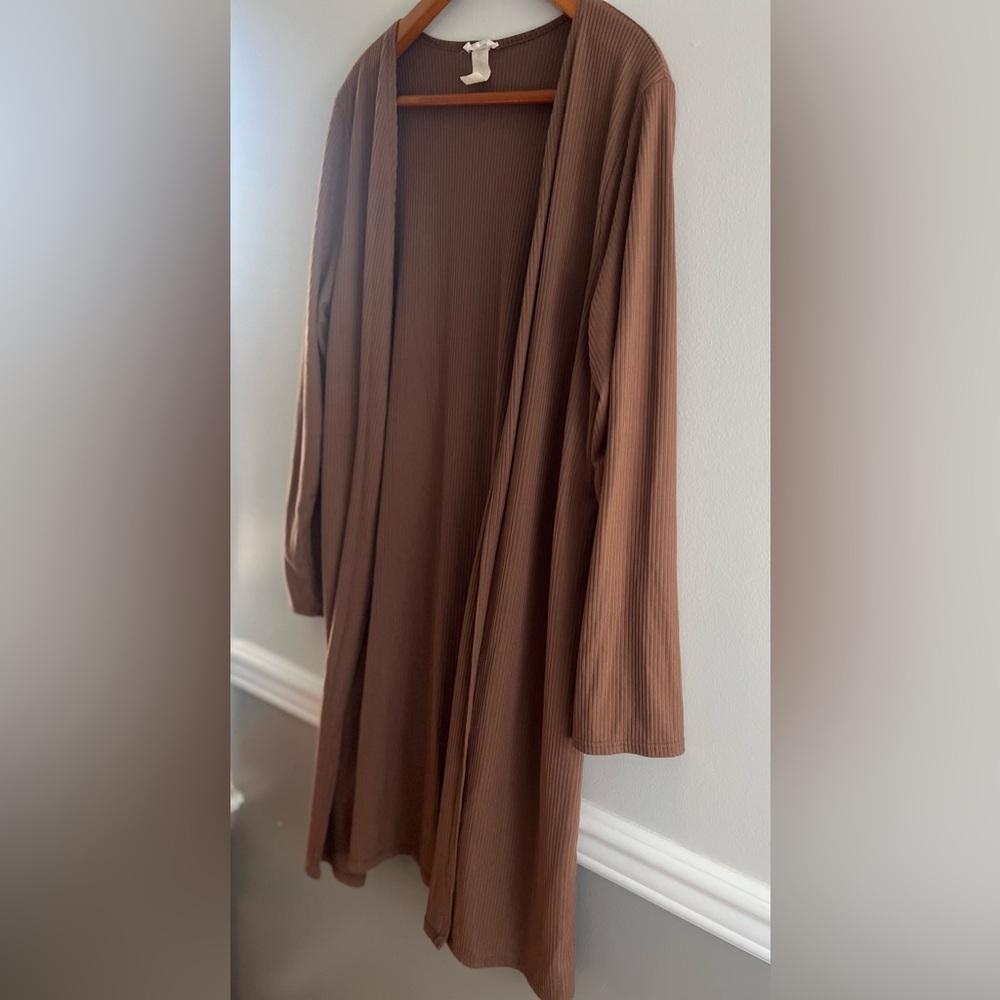 Brown Ribbed Cardigan Size 1X – Excellent Condition - Picture 5 of 5